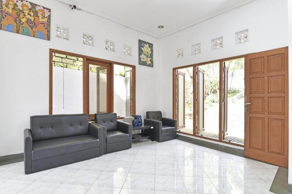 Cozy Residence Wedasari Bali Денпасар Екстериор снимка